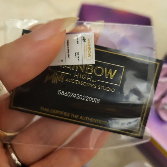 Rainbow High Mini Accessories Studio Violet Pumps - Picture 8 of 12